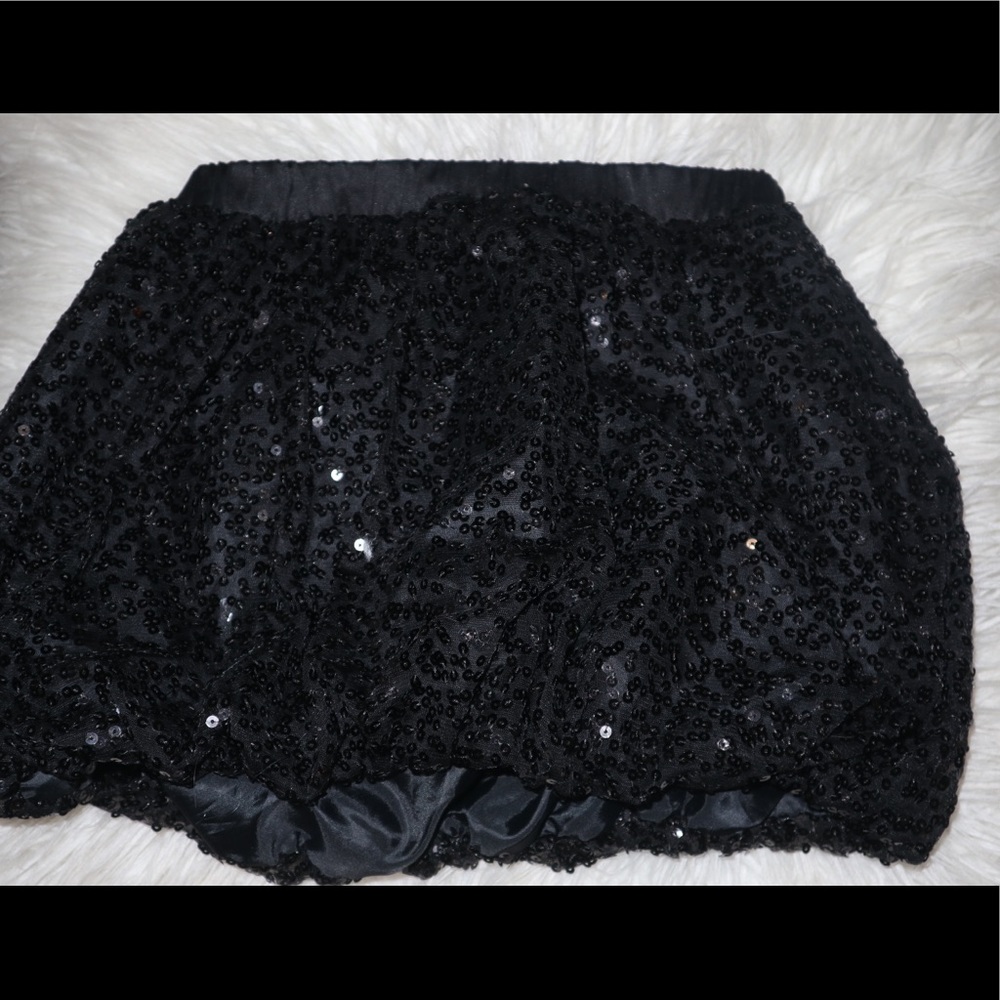 Sequence black skirt